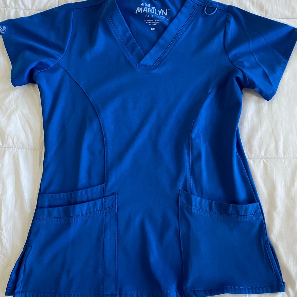 Women’s Scrub Set or Individual